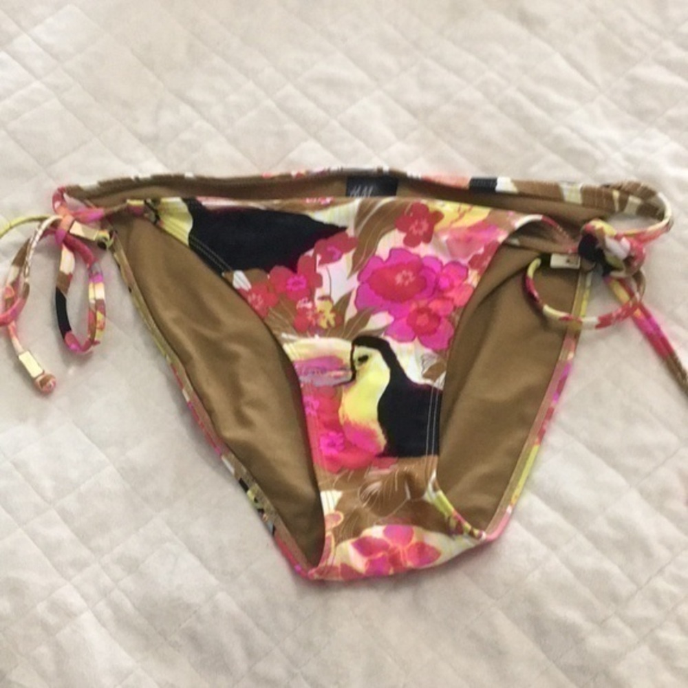 Bikini Bottom - image 1